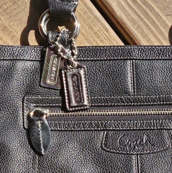 🖤COACH PURSE🖤 - Picture 9 of 13